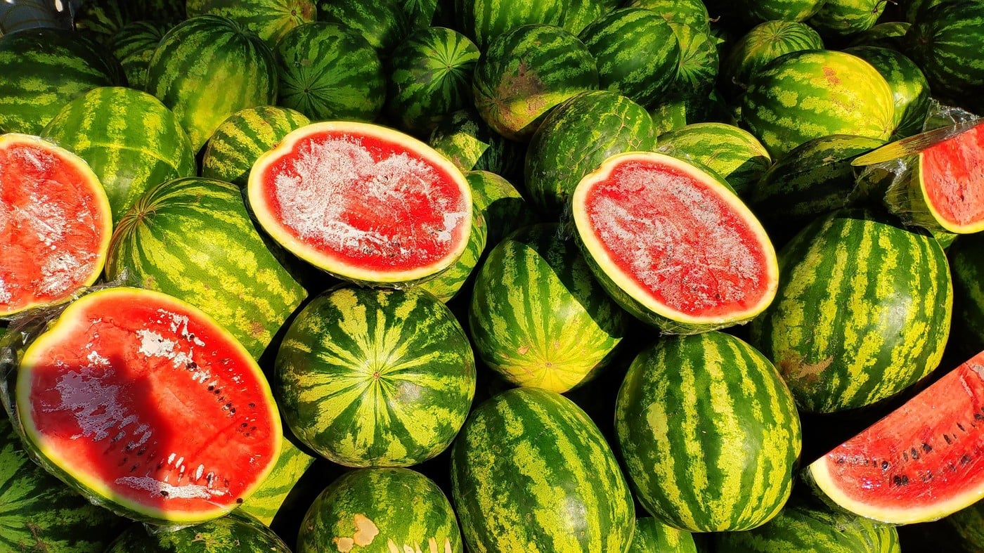 Nutricionista upozorava: Ovakve lubenice nikada ne bi trebalo da kupujete, a ima ih na svakom koraku