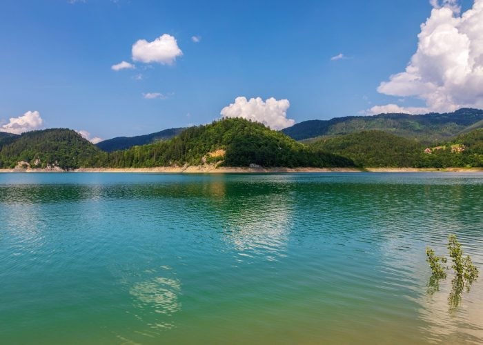 Ovo nije alpsko jezero, već skriveni biser Srbije: Mesto na Tari koje izgleda nestvarno