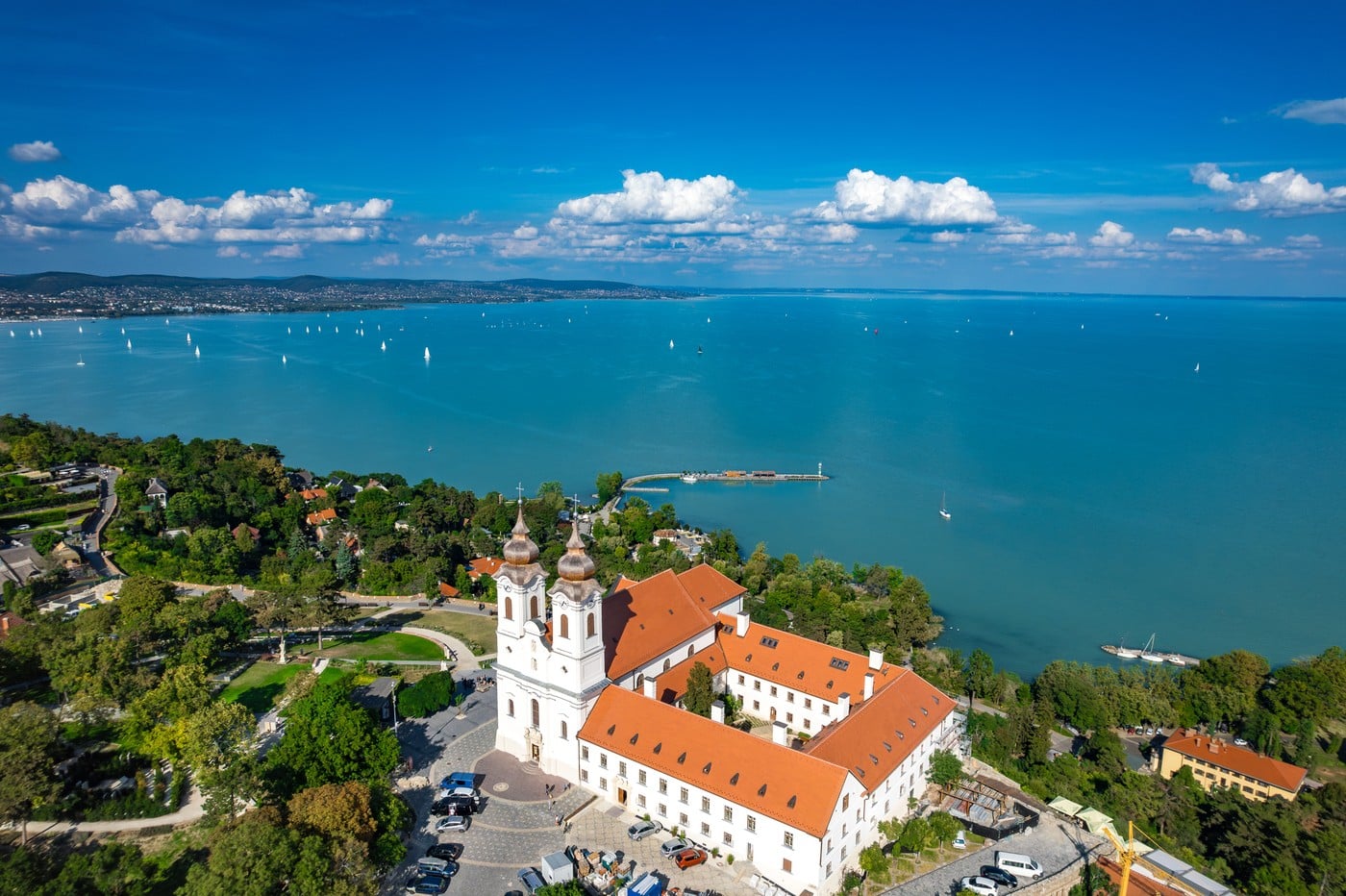 "Mađarsko more" osvaja turiste: Destinacija kao sa razglednice 1 "Mađarsko more" osvaja turiste: Destinacija kao sa razglednice
