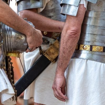 Da li je ovo najluđi oglas koji ste ikad videli? Vratite se u vreme Rimskog carstva, ali nećete baš biti Cezar oglas